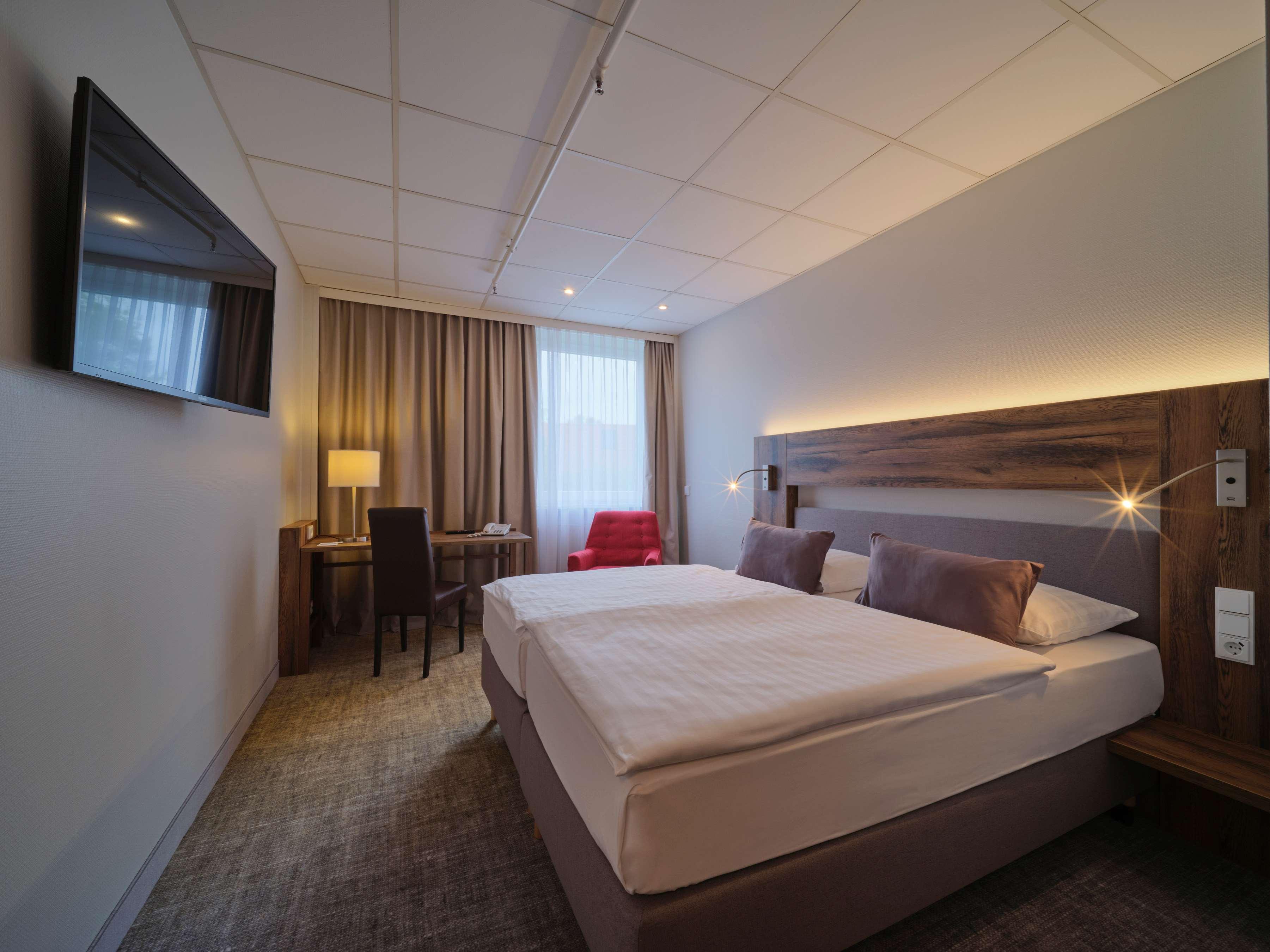 Best Western Hotel Prisma Ноймюнстер Экстерьер фото