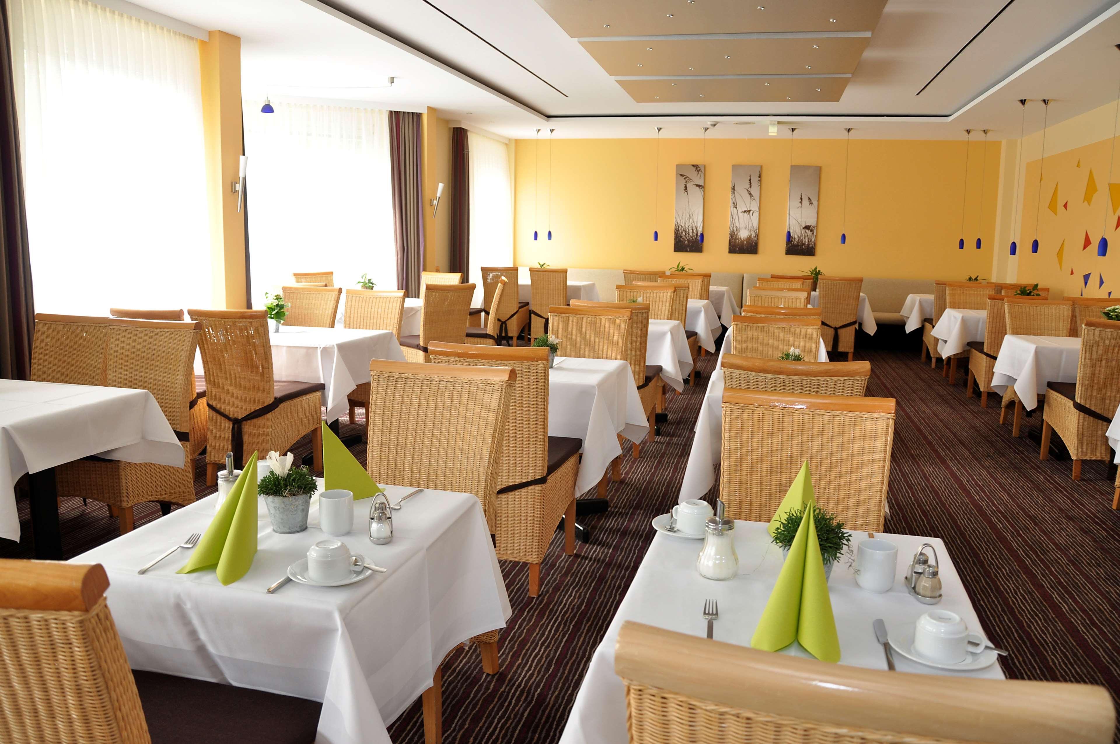 Best Western Hotel Prisma Ноймюнстер Экстерьер фото