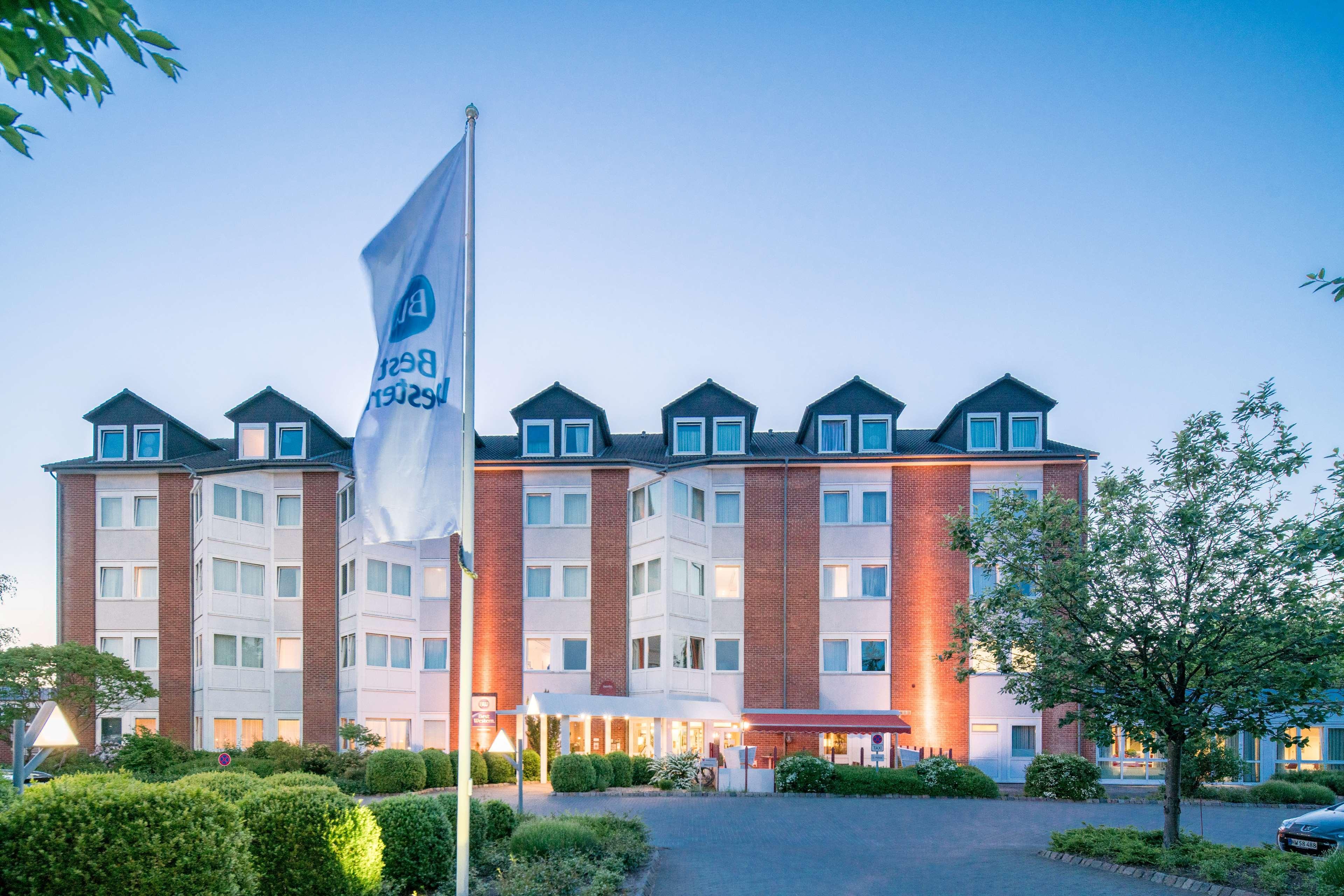 Best Western Hotel Prisma Ноймюнстер Экстерьер фото